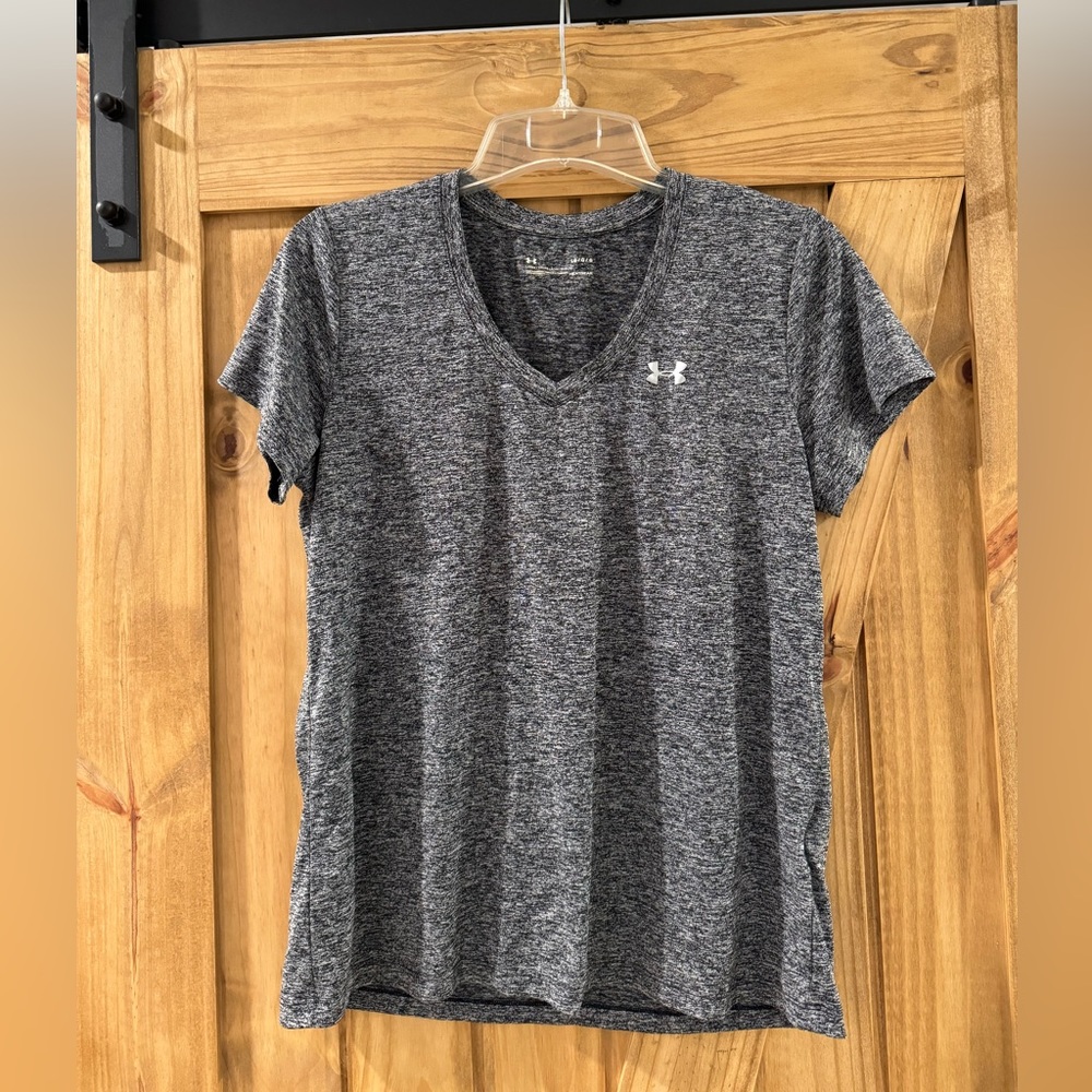Under Armor women’s shirt
